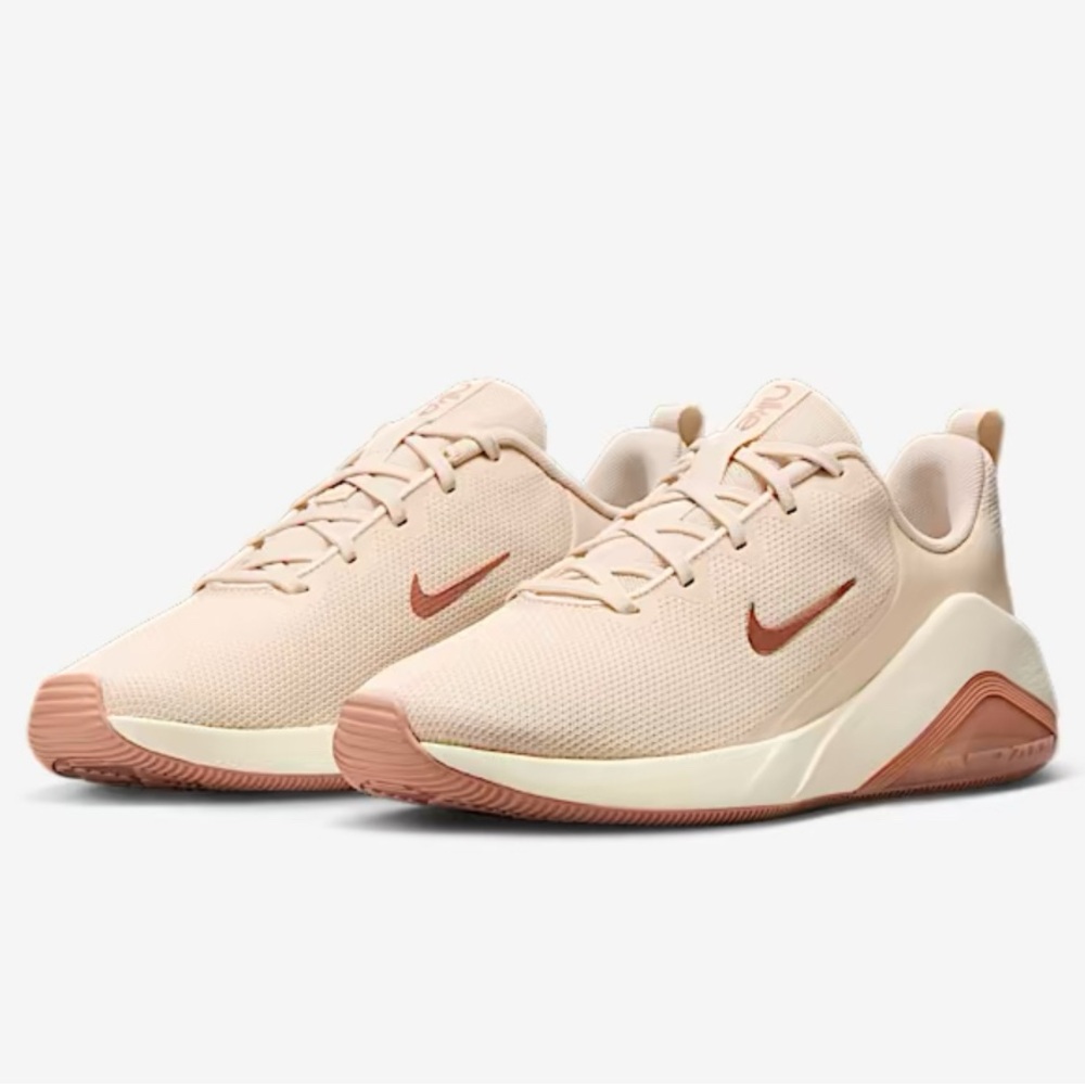 Nike Bella 7
Women's Workout Shoes